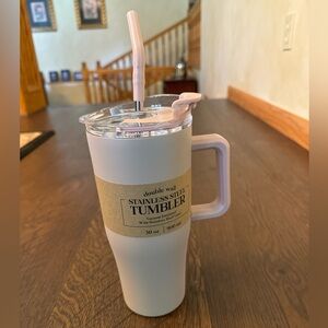 Double wall stainless steel tumbler